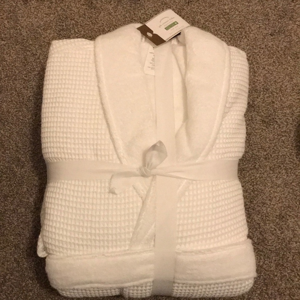 Pottery Barn PB Resort Robe